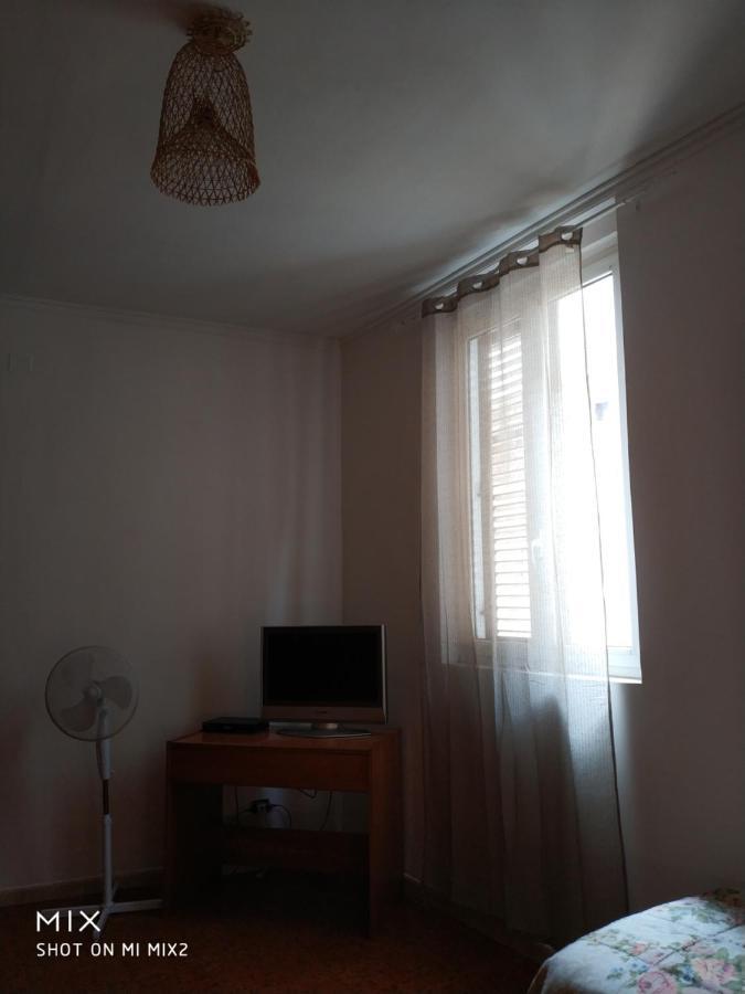 Camere Simili A Ostello Solo Per Uomini - Hostel-Like Rooms Only For Man Taranto Exterior photo